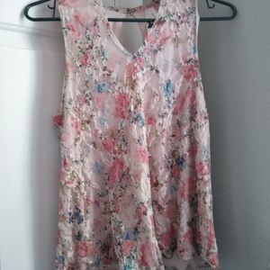Sleeveless pink blouse size medium